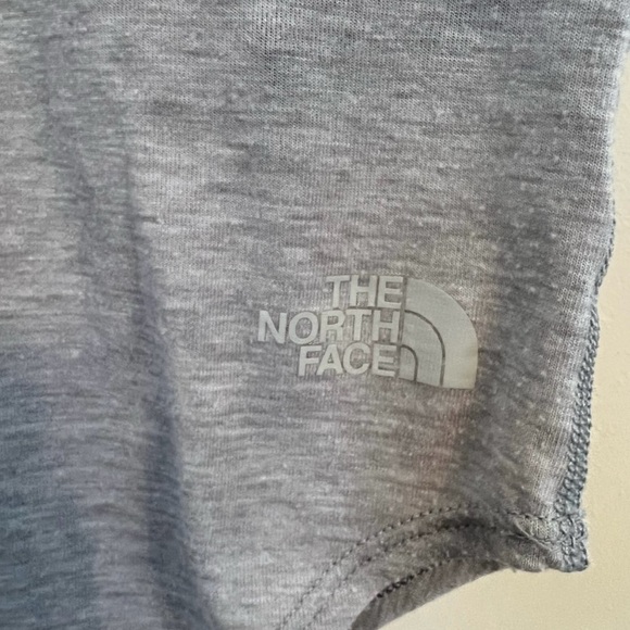 The North Face Women's Gray Short Sleeve Shirt
Size XSmall - Picture 4 of 9